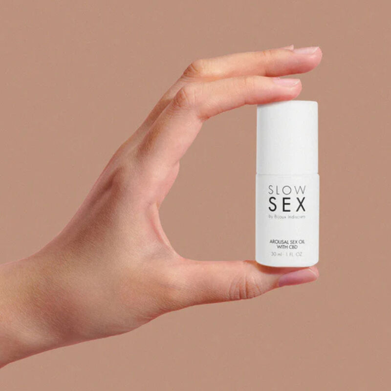 Bijoux - Slow Sex CBD-Massageöl für den Intimbereich 30 ml